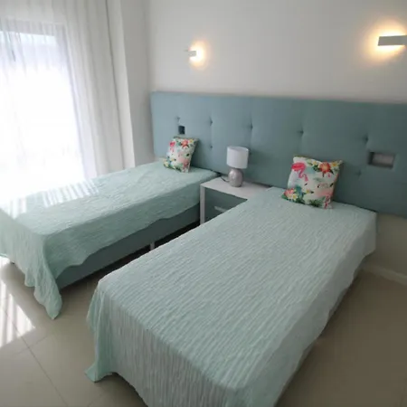V2 Luxury * Alvor