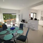 Dom wakacyjny V2 Luxury *