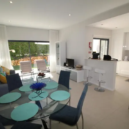 Ferienhaus V2 Luxury *