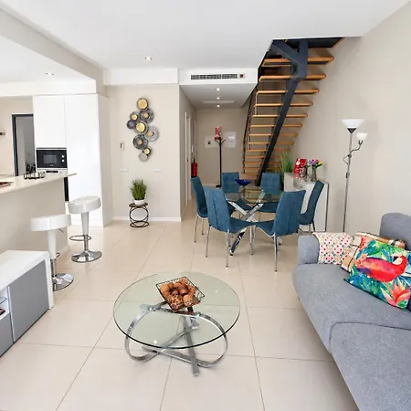 V2 Luxury Alvor