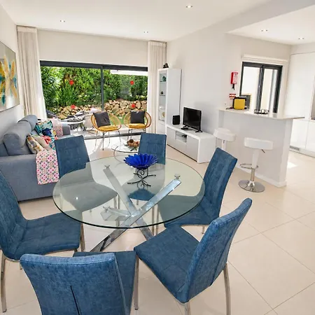V2 Luxury Alvor