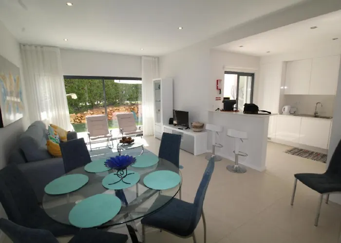 Semesterbostad V2 Luxury *